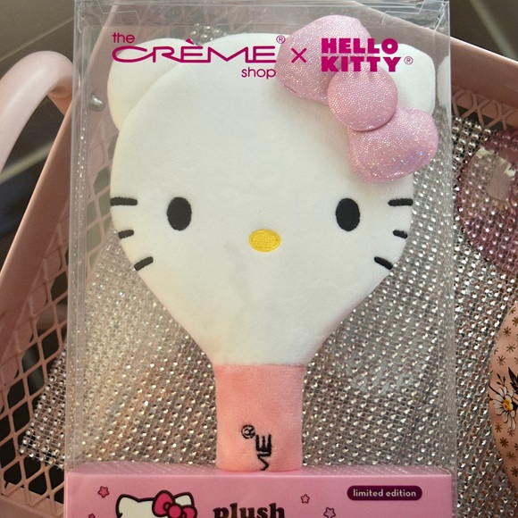 HELLO KITTY 🩷 Limited Edition Hand Mirror Pink Bow Sanrio - Picture 2 of 11
